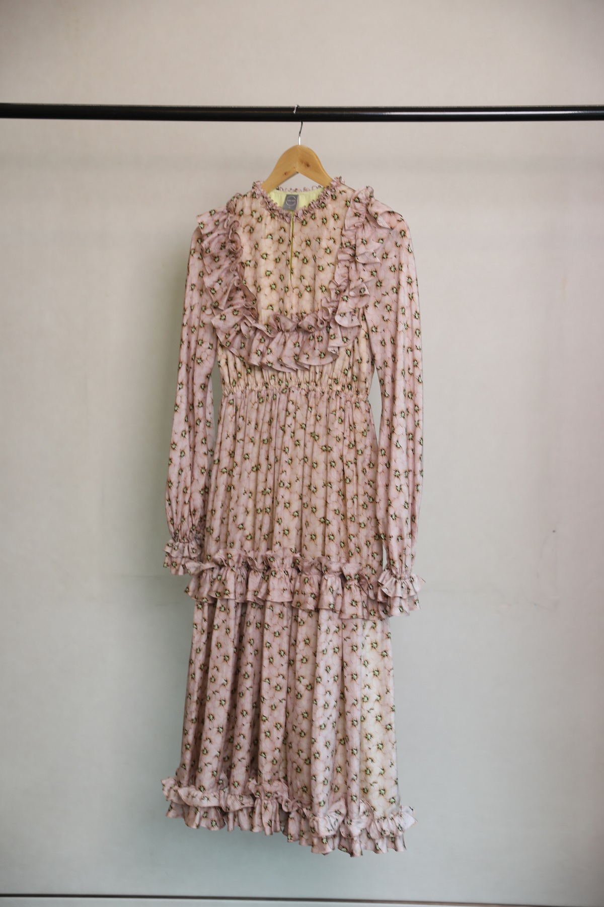 Momorio Dress – Luxury Western Clothing for Leading Women | Pink Row India